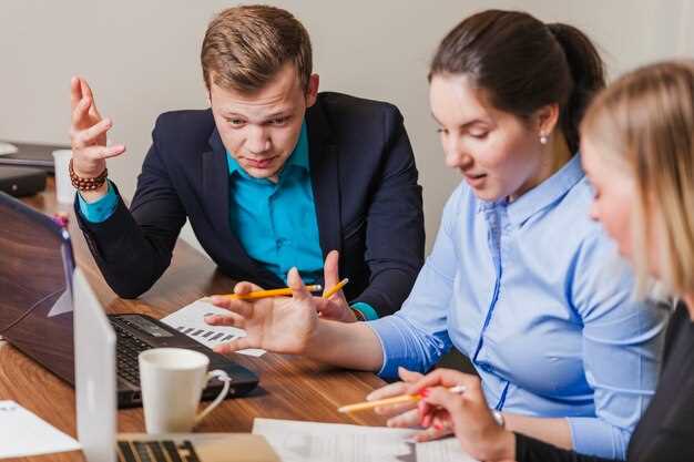 Communication Strategies for Real-Time Race Management Decisions